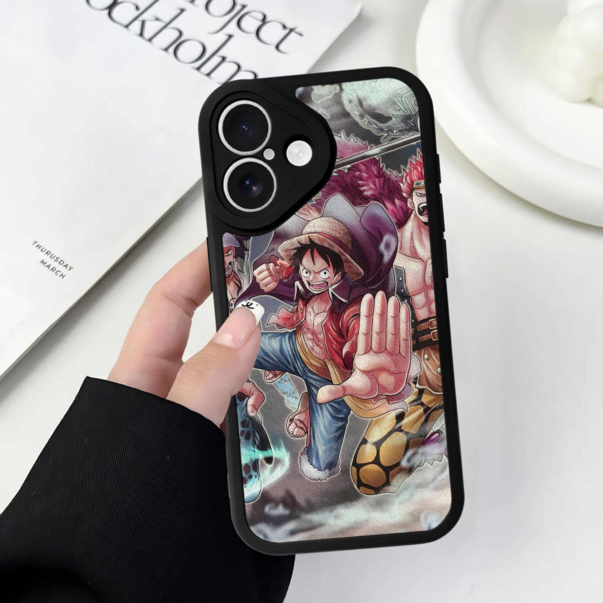 （画像用） ワンピース ONE PIECE 【iPhone 16シリーズ対応】シリコンスマホケース（レザー調） 材質：シリコン